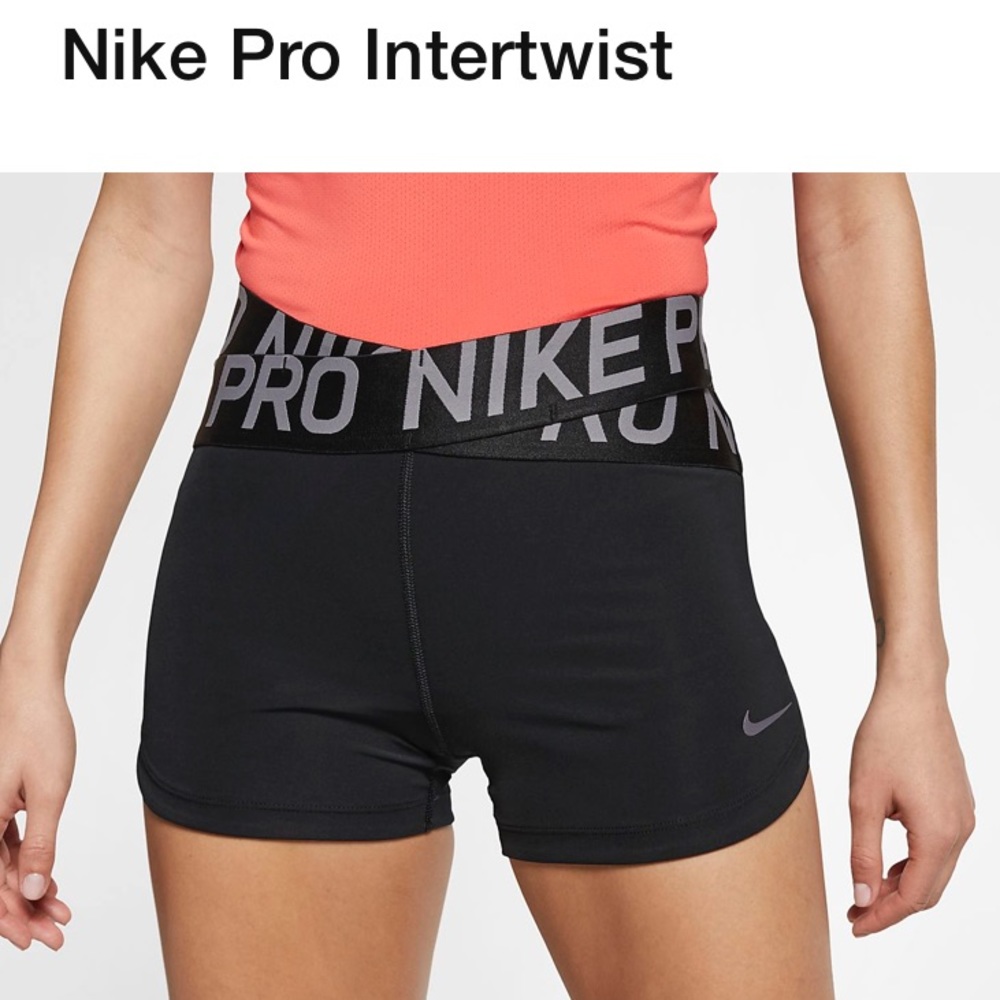 New Nike Pro Intertwist shorts